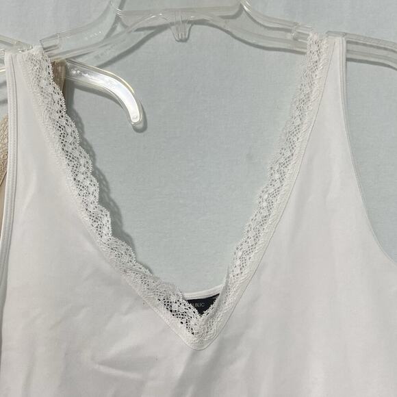 BANANA REPUBLIC Lace Trim Cami Tank Lot Of 2 Adjustable L Y2K 90’s White Beige - Picture 2 of 10